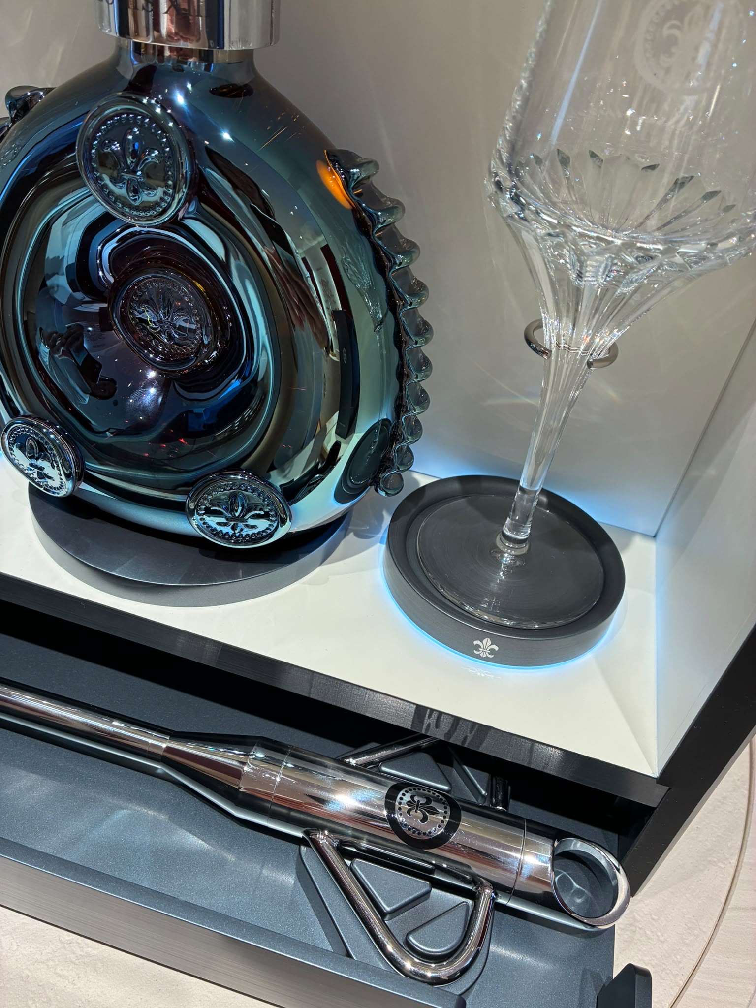 LOUIS XIII Black Pearl 2026 - Presentation Case LOUIS XIII Black Pearl 2026 presentation case